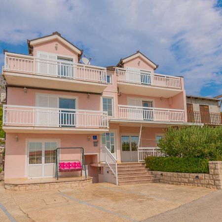 Apartments Zdravka Локва-Рогозниця Екстер'єр фото