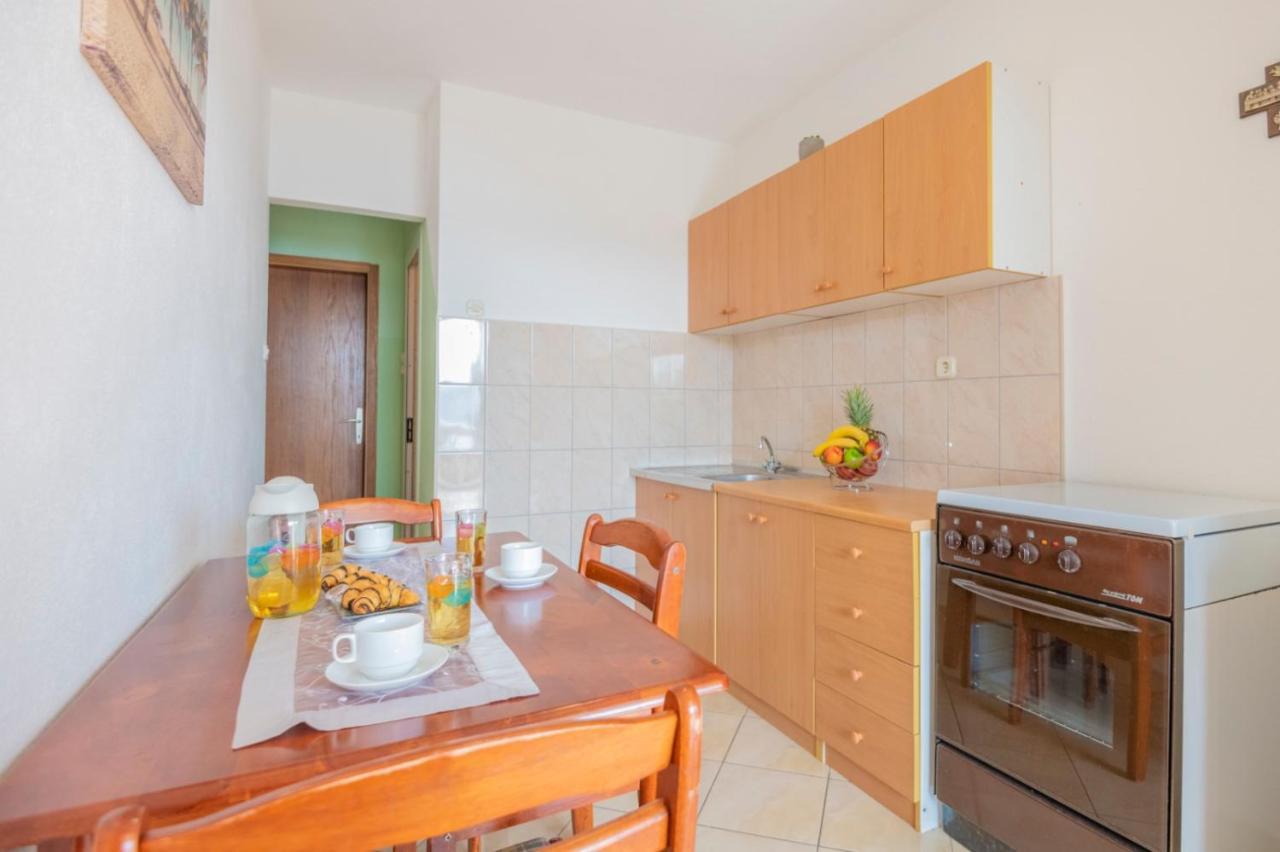Apartments Zdravka Локва-Рогозниця Екстер'єр фото