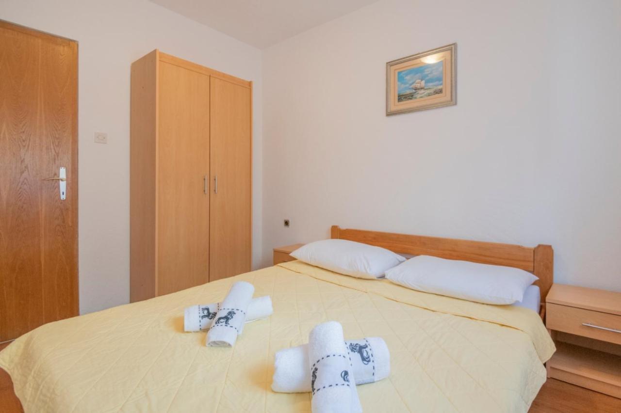 Apartments Zdravka Локва-Рогозниця Екстер'єр фото