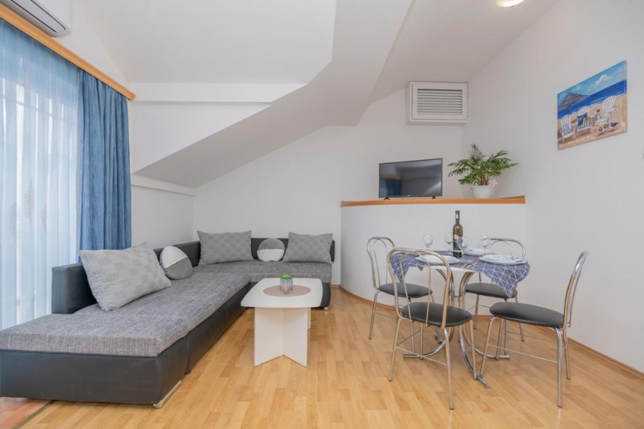 Apartments Zdravka Локва-Рогозниця Екстер'єр фото