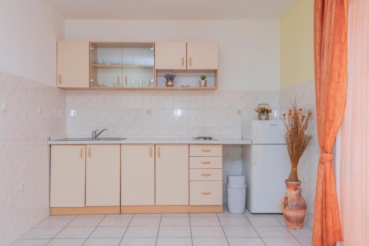 Apartments Zdravka Локва-Рогозниця Екстер'єр фото