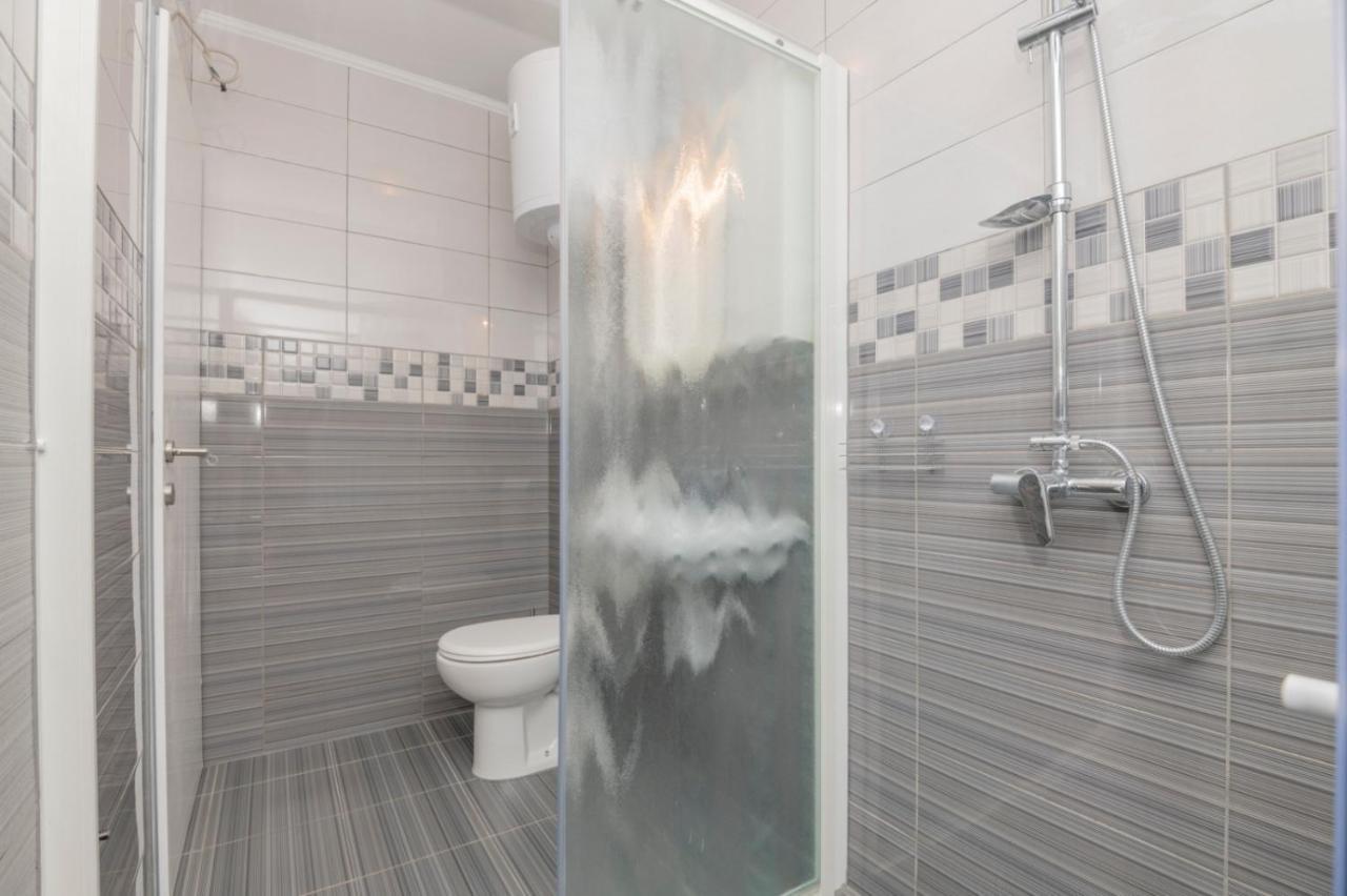 Apartments Zdravka Локва-Рогозниця Екстер'єр фото