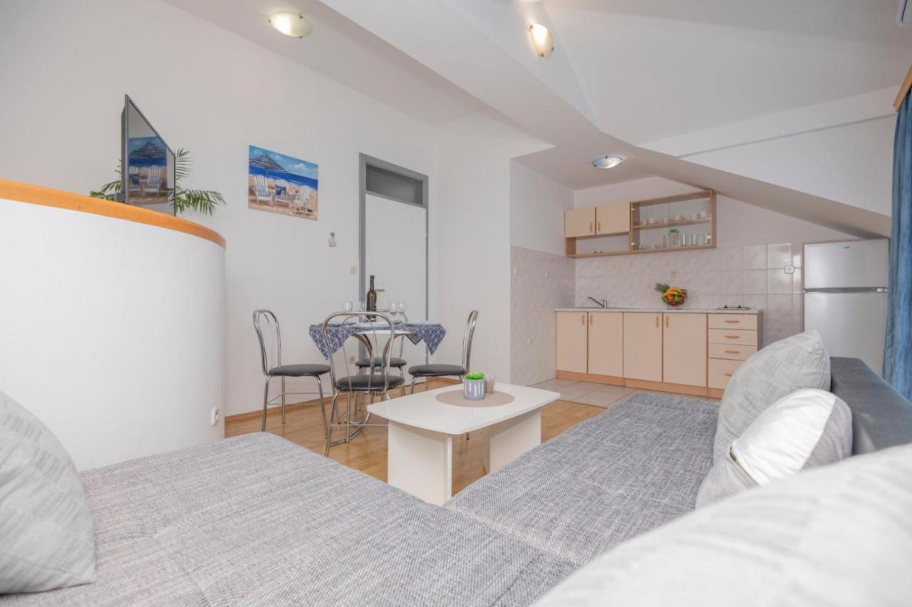 Apartments Zdravka Локва-Рогозниця Екстер'єр фото