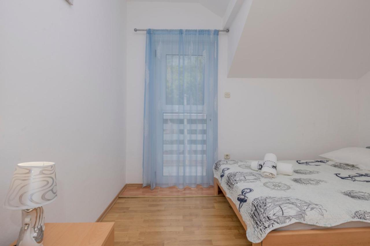 Apartments Zdravka Локва-Рогозниця Екстер'єр фото